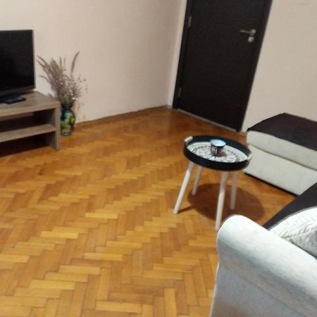 Прекрасен Апартамент В Бургас Burgas Ngoại thất bức ảnh